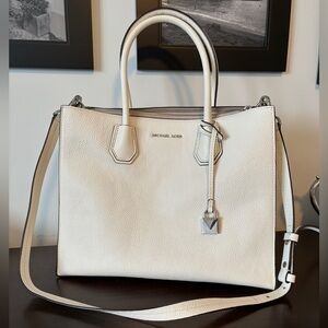 Michael Kors white handbag purse